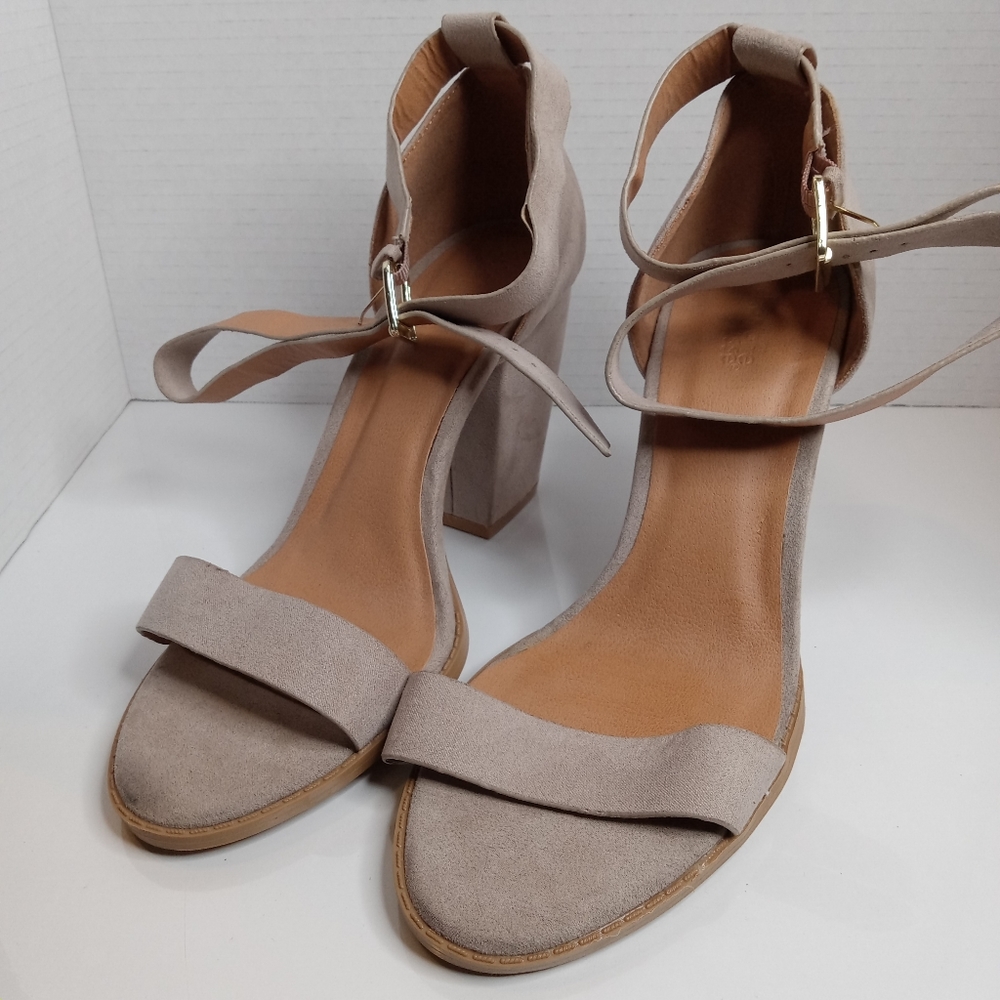 ‎Heels